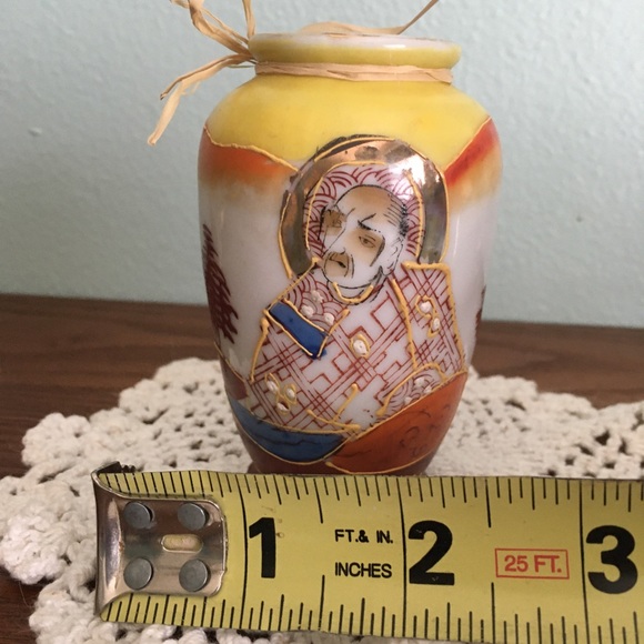 Occupied Japan Mini Vase Paste Relief - Picture 4 of 6
